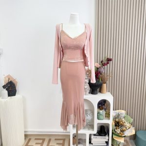 Pink V-Neck Lace Camisole with Padded Bra Short Cami Top