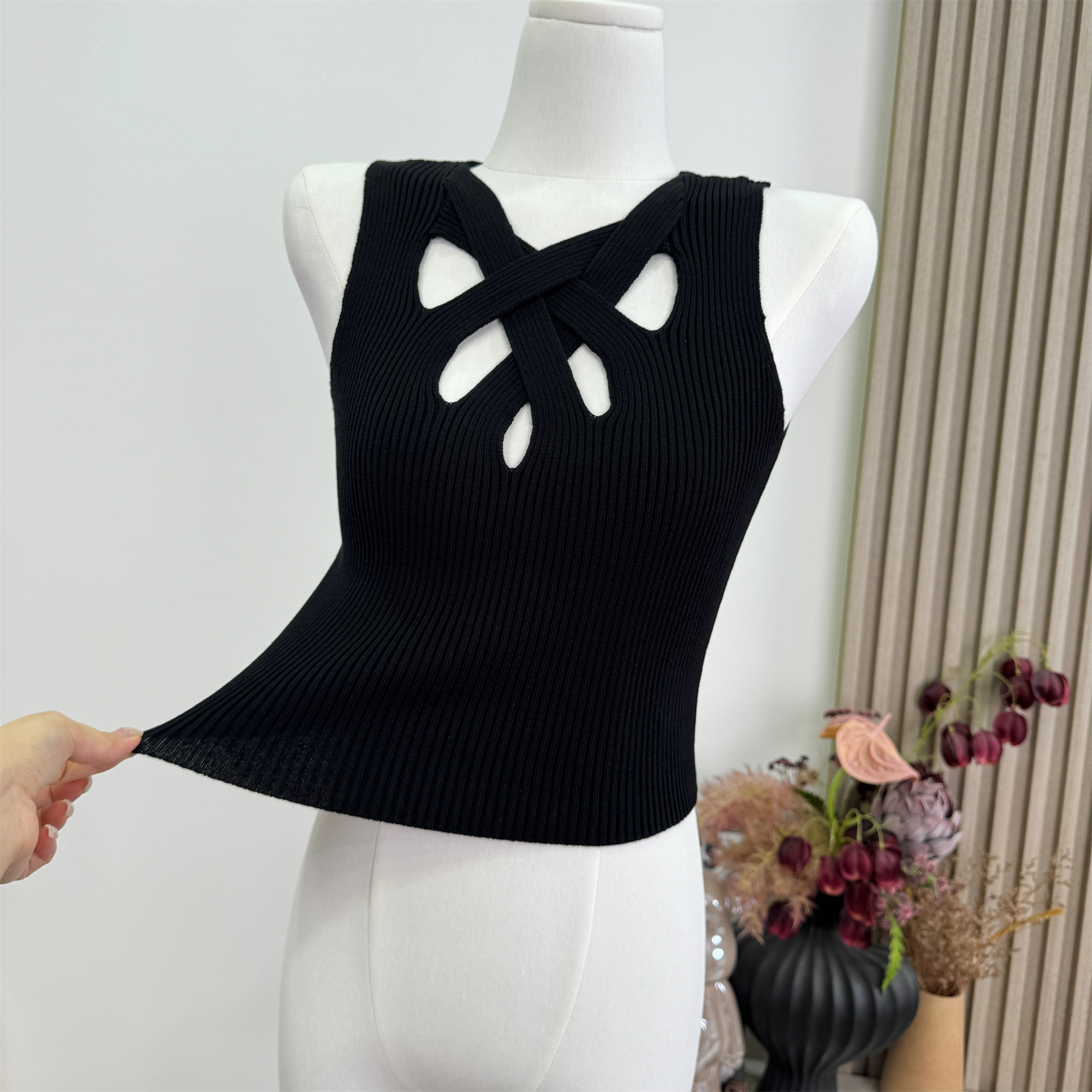 Slim Fit Halter Knit Crop Cami Top with Cutout Detail - Image 3