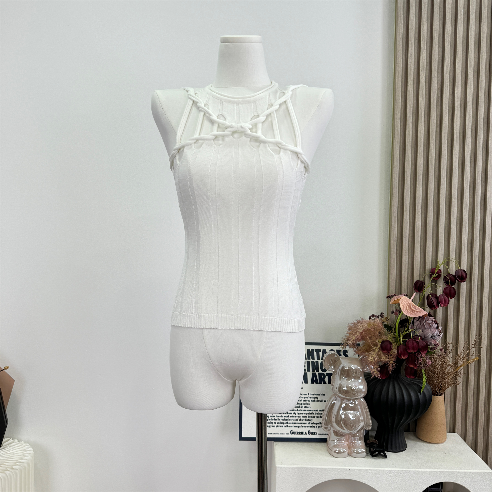 Kikimy Light Mint Halter Neck Cutout Knit Cami Top - Image 4