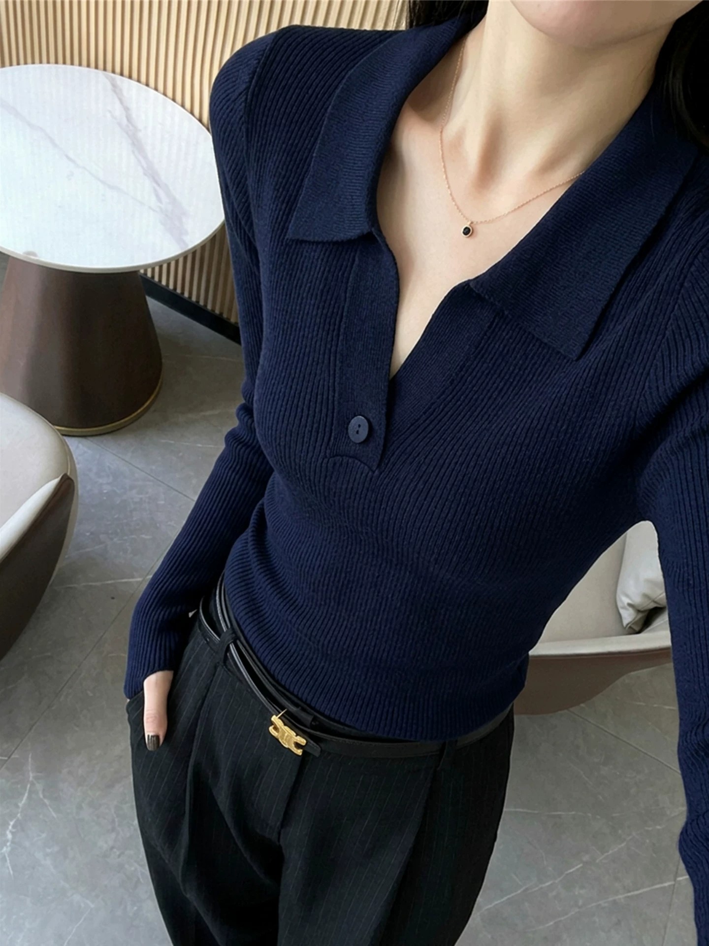 Women's V-Neck Long Sleeve Knit Sweater Slimming French Old Money Style Carbon Gray Early Autumn 2026 - Image 3