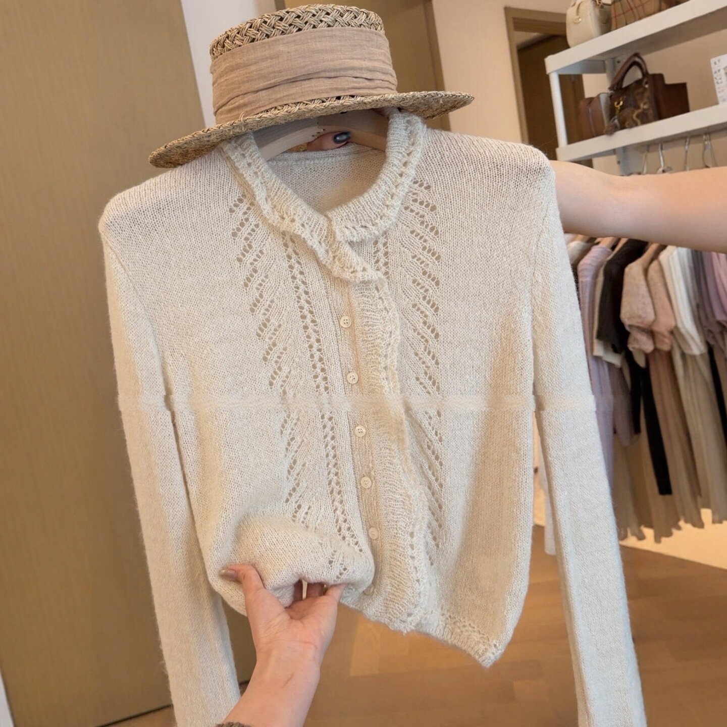 French Style Milky White Lace Collar Knit Cardigan for Women Autumn Lazy Slimming Top